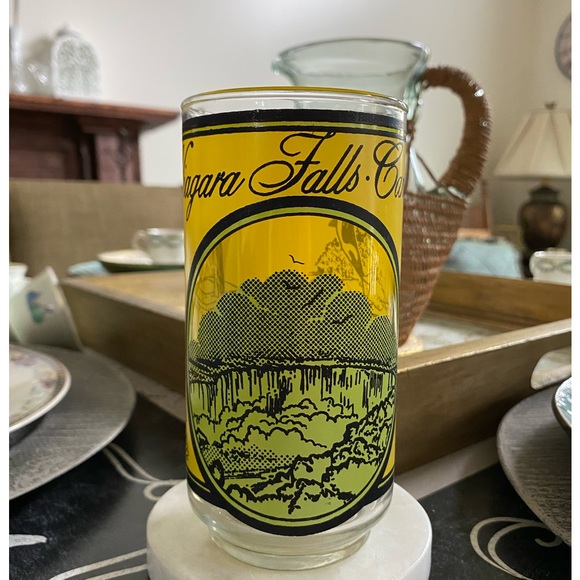 Source Unknown Dining Vintage Niagara Falls Canada Souvenir Glass